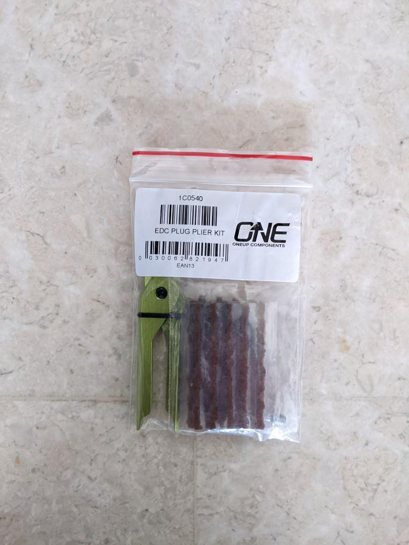 EDC PLUG & PLIERS KIT for One Up components EDC system, Sports