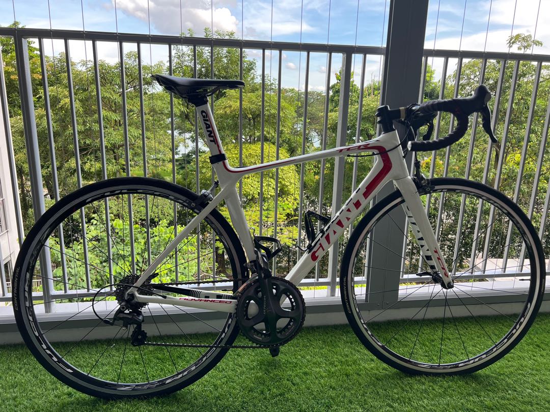 Testing the Giant TCR Advanced 1 Explosive beginner with a lot of precision