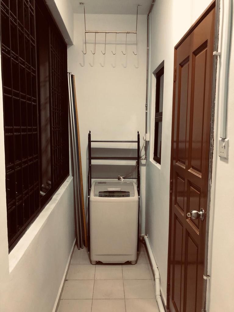 (Category: ) located in . Submitted by red_65 (Listing ID 1171198969, Image 1). Description: .