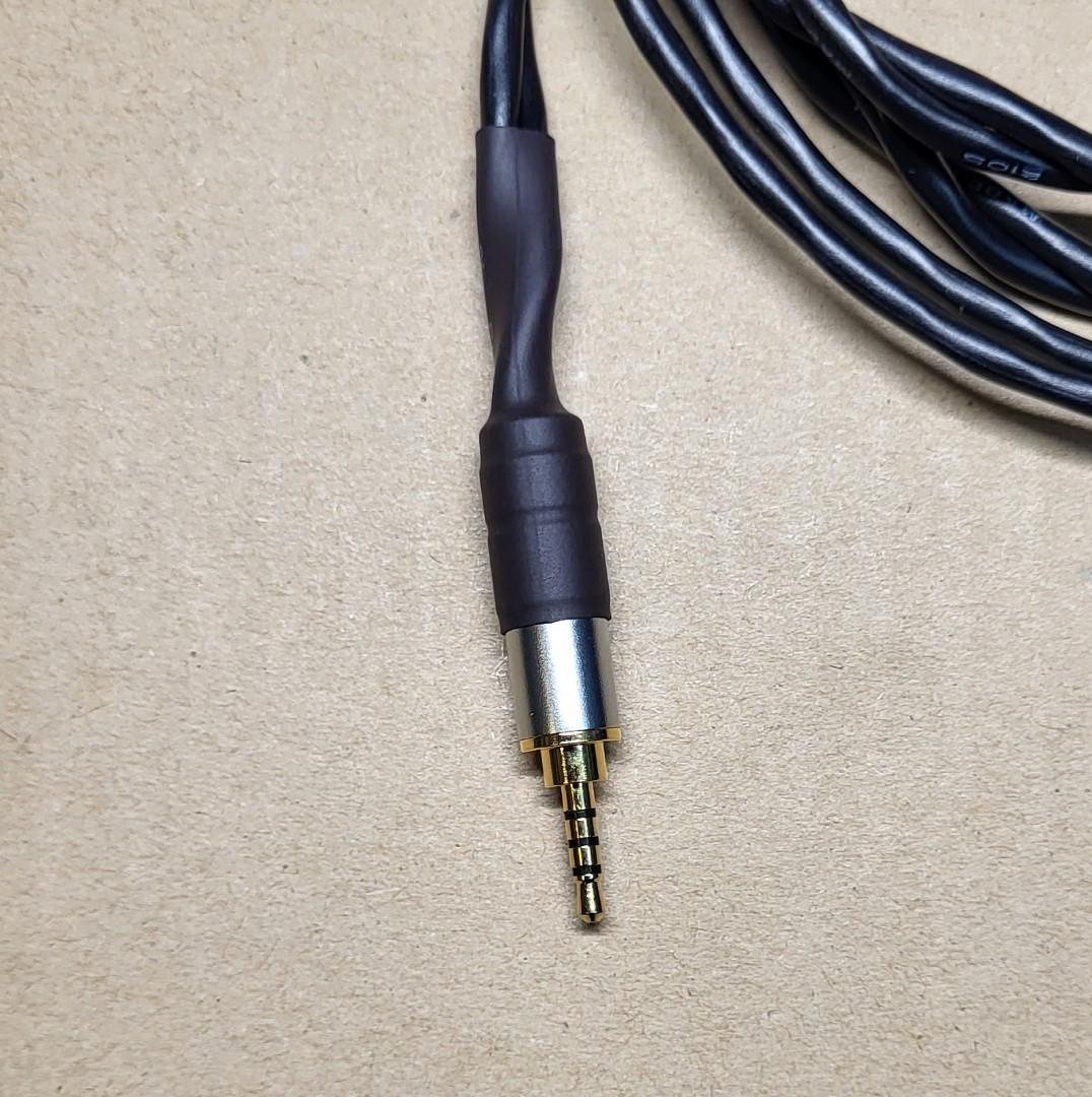 Hifiman headphone cable, 2.5mm balanced to left right 3.5mm, 1.2M, 音響器材