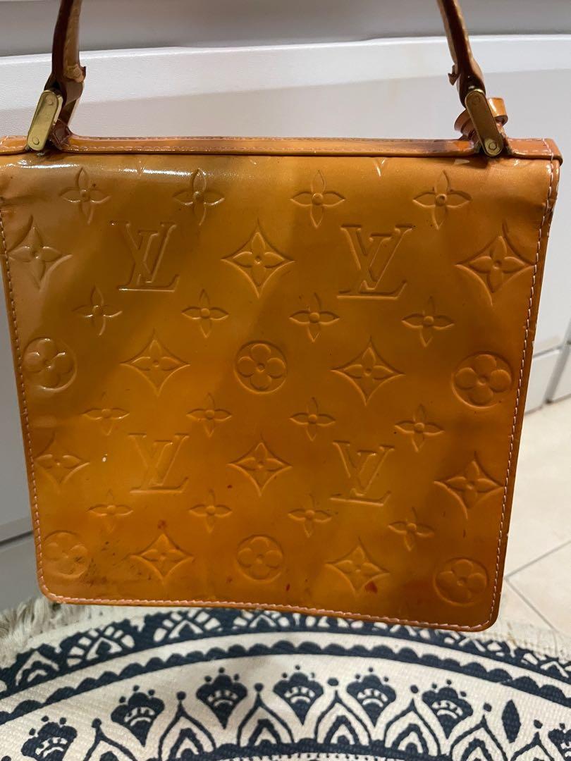 Louis Vuitton Mango/Dark Yellow Monogram Vernis Lexington Pochette Bag  Louis Vuitton