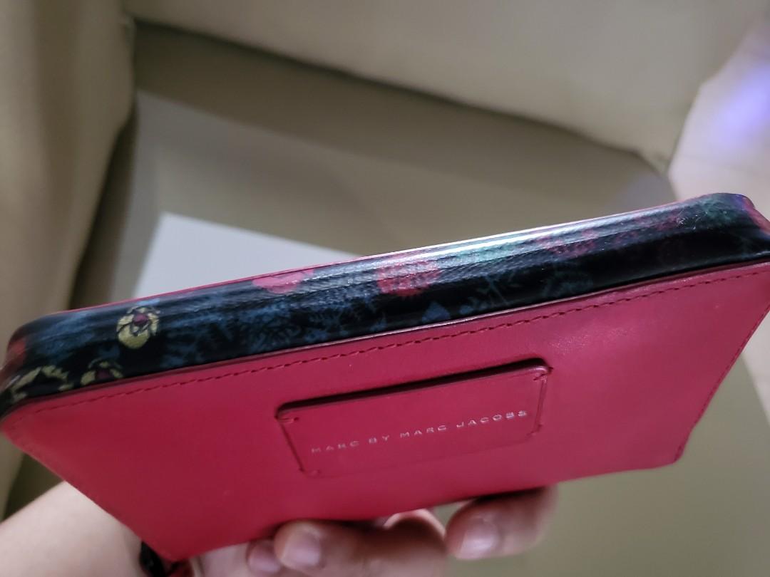 Marc jacobs alice in wonderland wallet Outlet