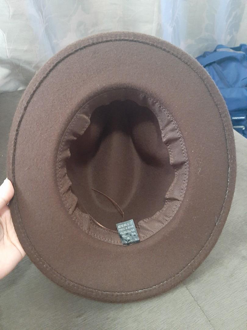 Men formal Hats (Category: Caps & Hats) located in Antipolo. Submitted by harlowwillow (Listing ID 1171078269, Image 3). Description: No to low ballers/discounts Selling as is Courier J&T No measurement pls On hand 2 colors black and choco brown No measuremnt pls One regular size only No shopee co No flaws.