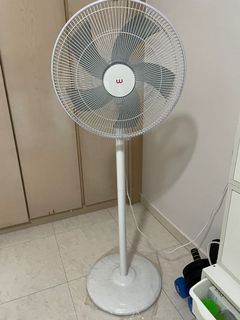 (Category: ) located in . Submitted by cass12345 (Listing ID 1171075963, Image 1). Description: .