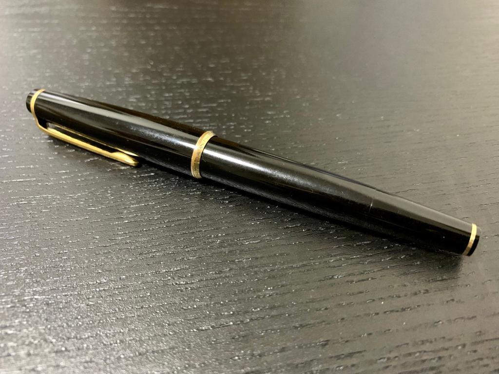 Montblanc 32 top fountain pen
