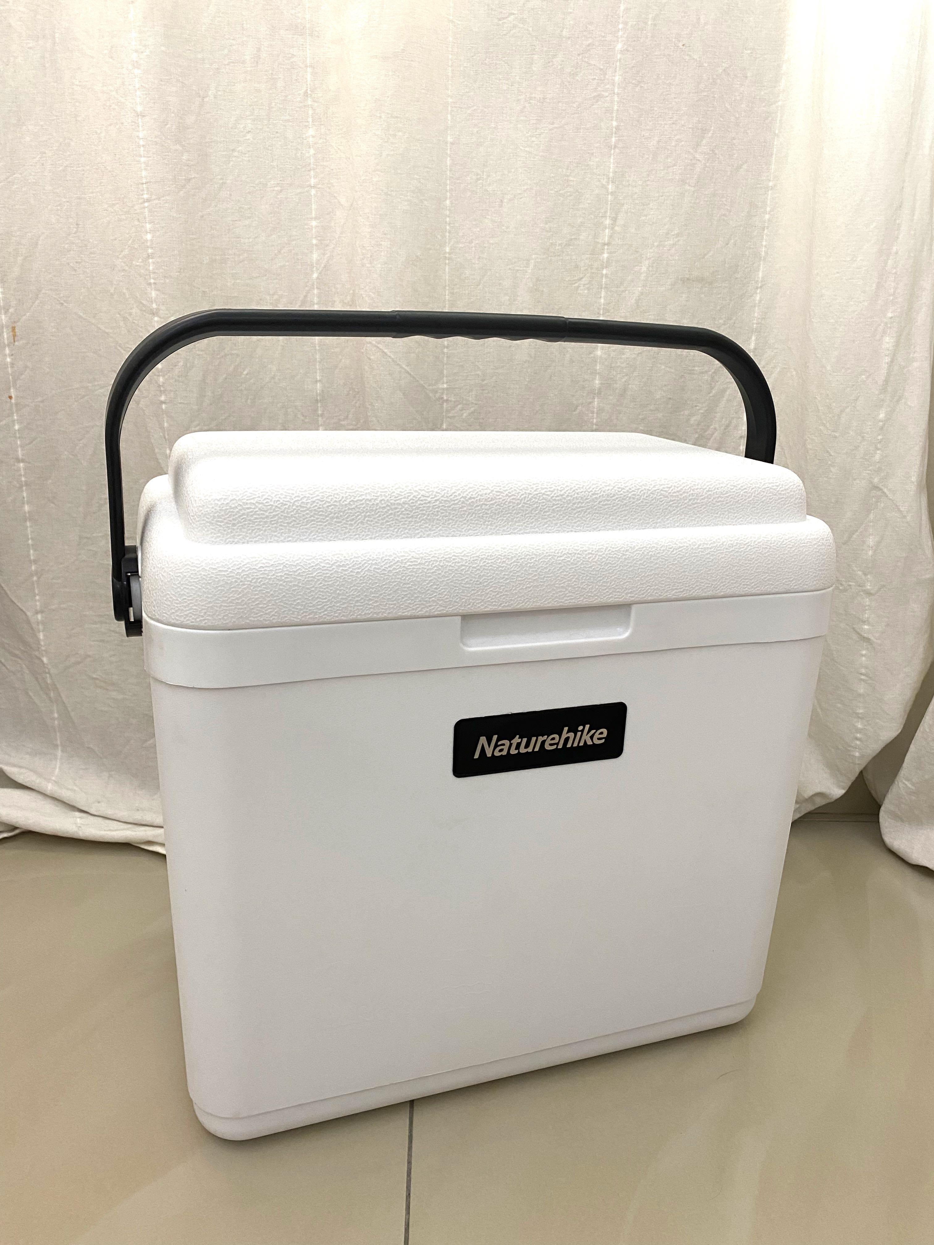24 litre shop cooler box