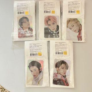 NCT127 PHOTO KEY RING SET | HOLOGRAPHIC PHOTO KEY RING SET | TAEYONG | DOYOUNG | JAEHYUN | MARK | HAECHAN