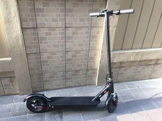 ozzy electric scooter brandnew