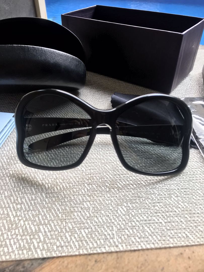 PRELOVED PRADA BUTTERFLY SUNGLASSES 