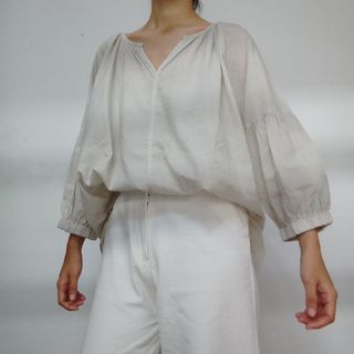 (Kategori: ) berada di . Dikirim oleh twentythrift (ID iklan 1171256537, Gambar 1). Deskripsi: .