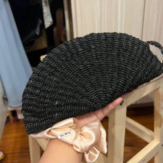 Rattan Abaca Clutch in Black