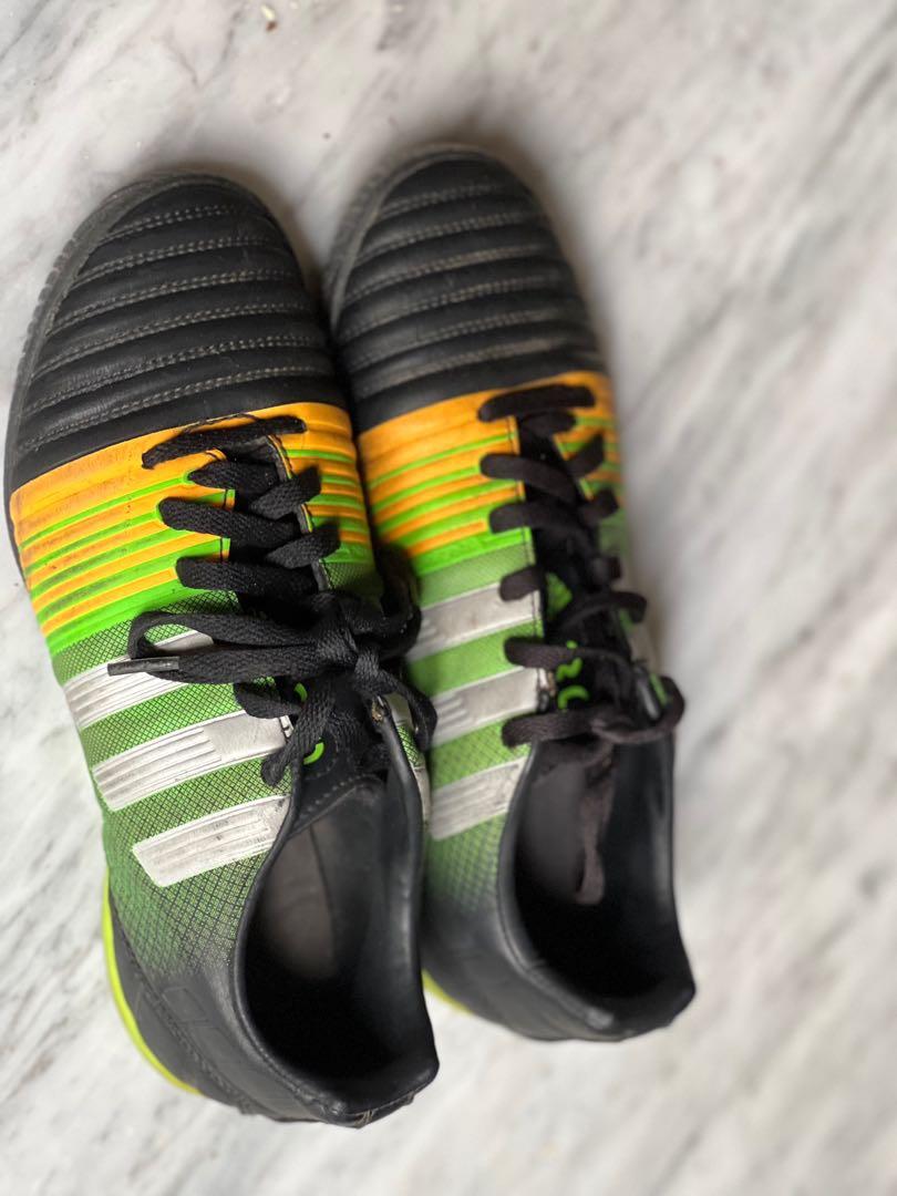 Sepatu futsal adidas nitrocharge hitam polos top