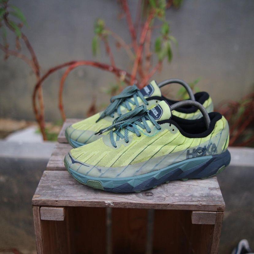 hoka trail running