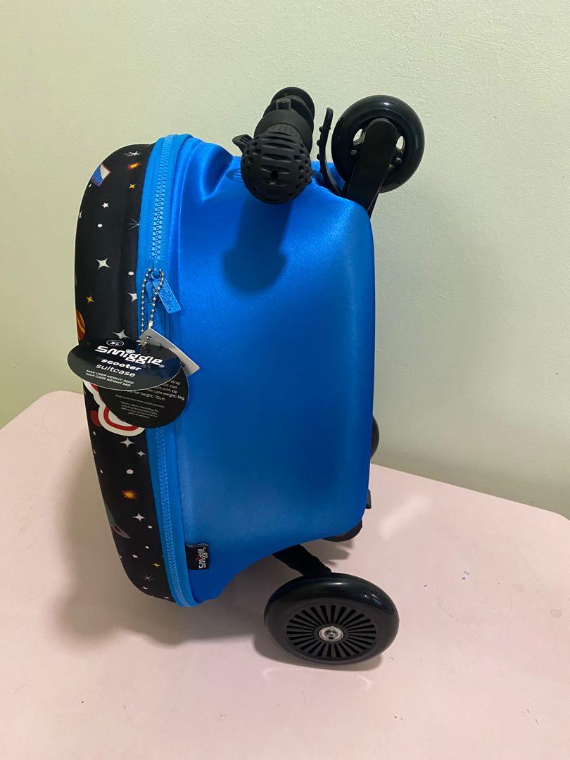 Smiggle scooter suitcase, Hobbies 