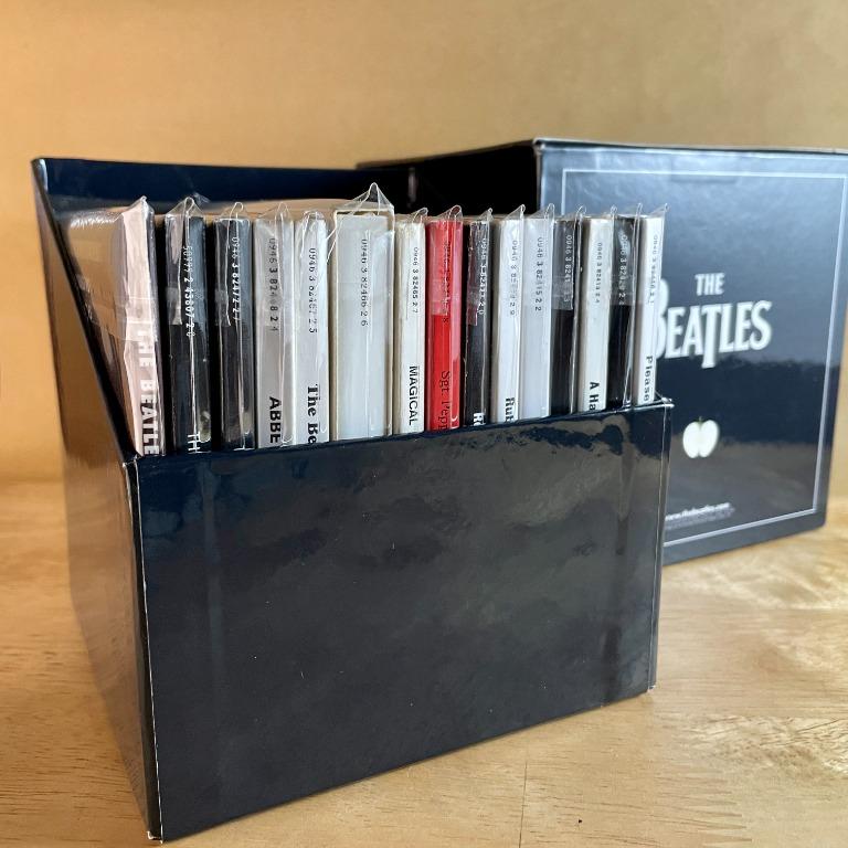 THE BEATLES CUSTOM CD BOX *** Please read the description ***, Hobbies ...