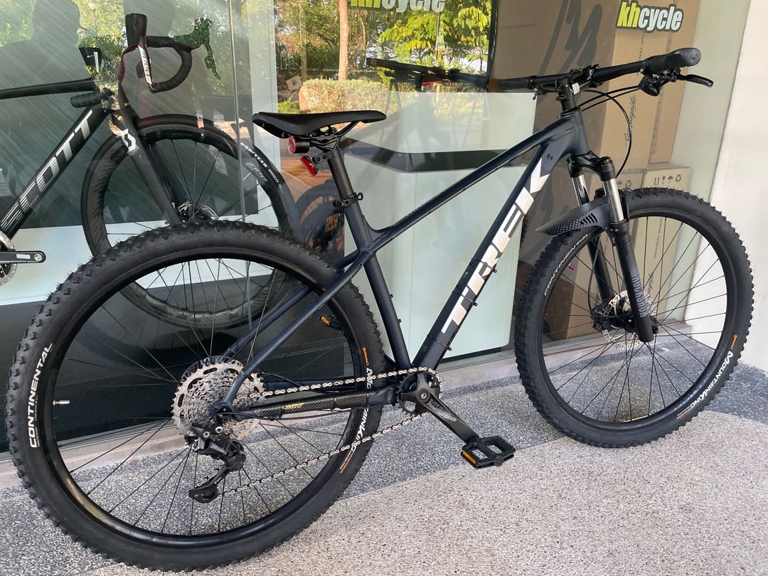 Trek marlin hotsell 7 large