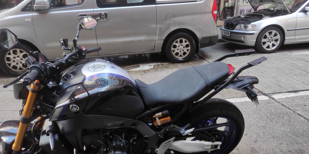 近乎全新 Yamaha Mt 09 Givi原廠尾架 電單車買賣 Carousell