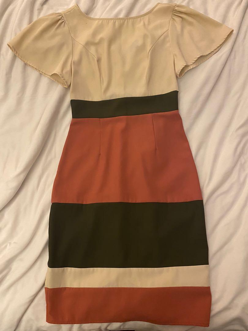 Zalora Office Dress (Category: Dresses) located in Cebu City. Submitted by vanmags (Listing ID 1171120562, Image 1). Description: Good as brand new No flaws Rfs: decluttering .