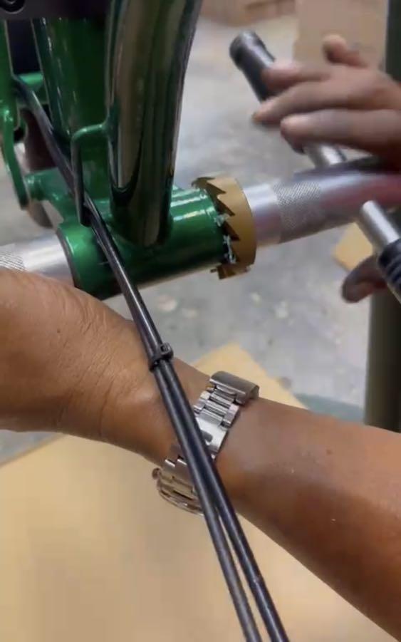 Bottom Bracket Thread Workmanship Tapping Service Frame Facing Dismantle Assembly BC 1.37x24mm Bottom Bracket English Thread Repair Brompton