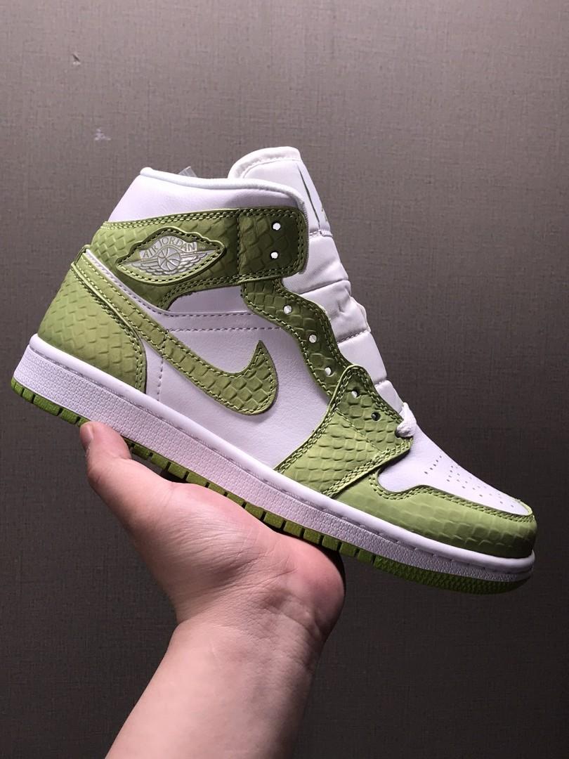 Aj1 python clearance