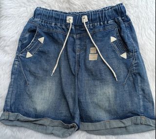 (Category: ) located in . Submitted by wethethrift (Listing ID 1171353644, Image 1). Description: .