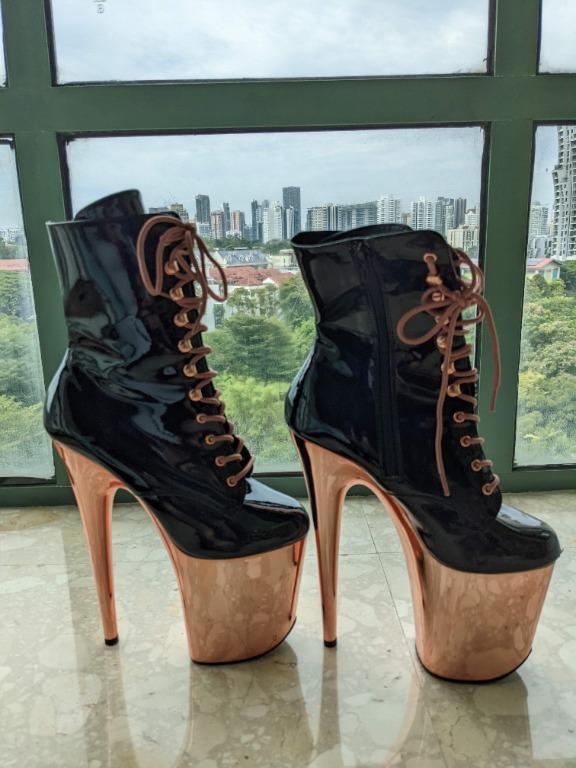 BNIB Pleasers 8 Inch Flamingo 1020 Black Patent Rose Gold Chrome Boots US8