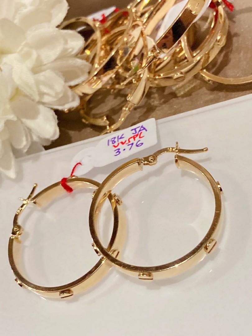 Gold earrings cartier online
