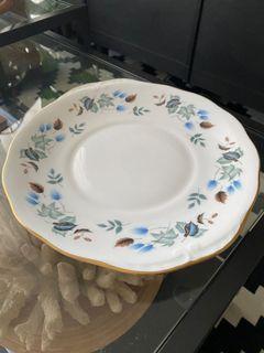 Colclough Linden Winged Cake Plate