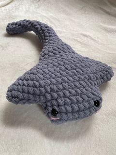 Crochet Stingray by Janna Yarn (15 inches)