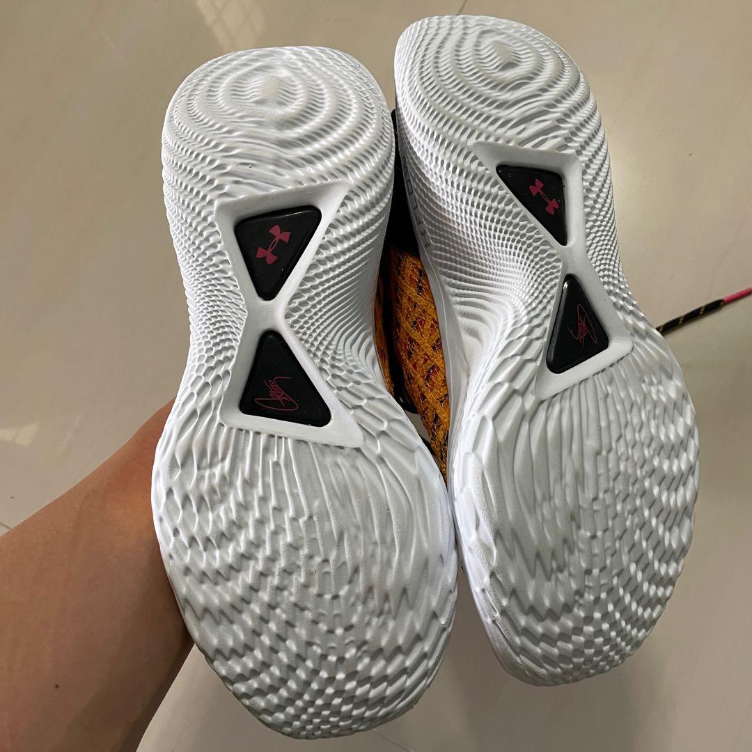 curry 9 yellow black