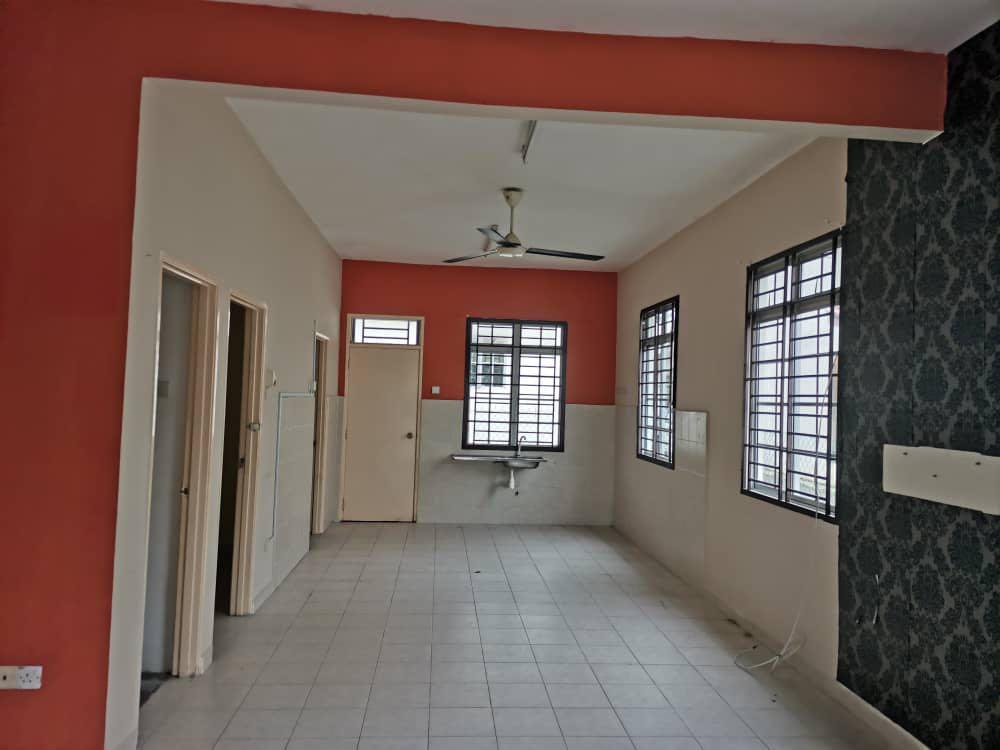 Desa Tebrau Double Storey Endlot For Sale, Property, For Sale on Carousell