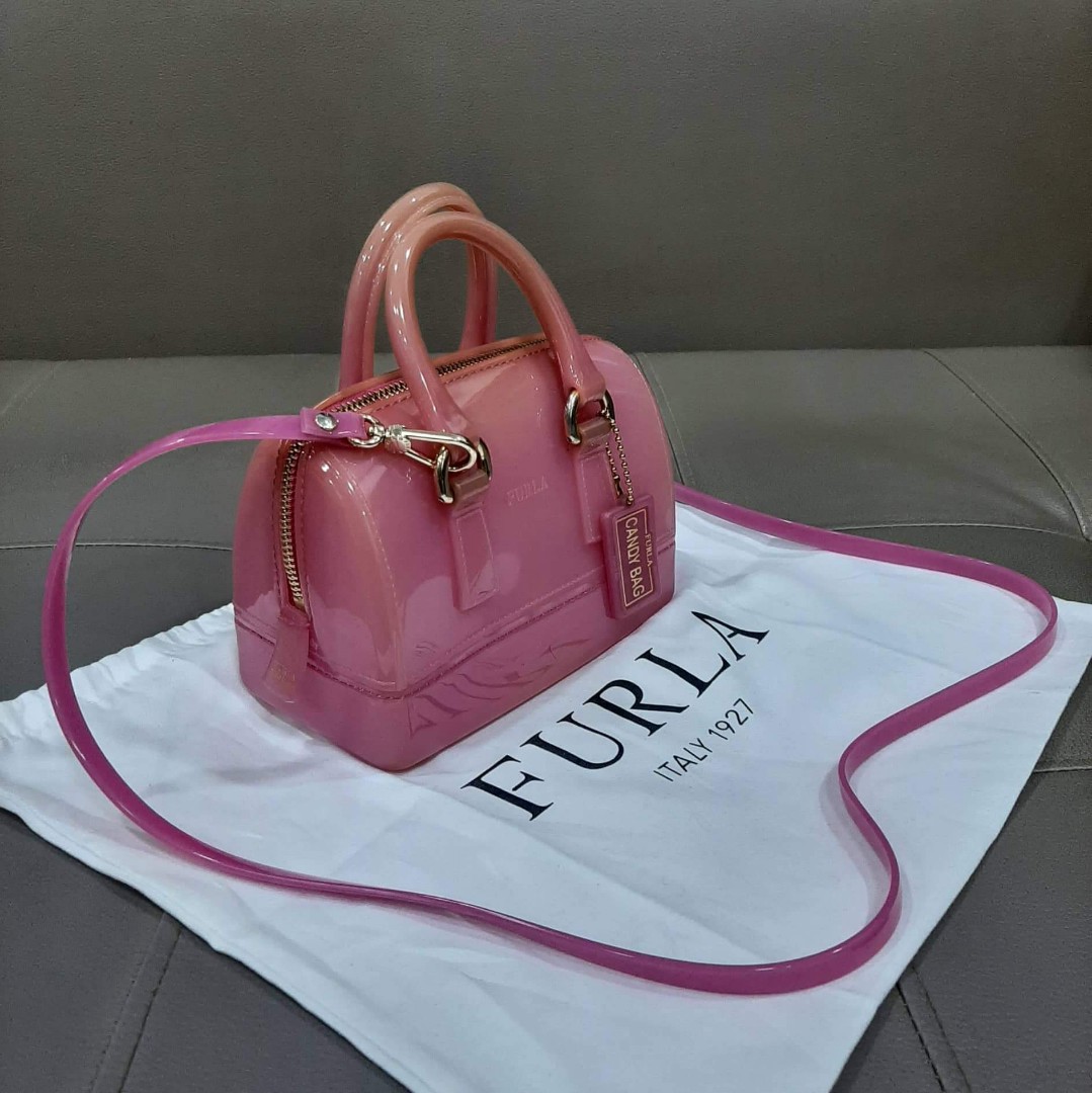 Duplicaat limiet Tragisch Furla Candy Jelly Pink Mini Boston With Sling, Luxury, Bags & Wallets on  Carousell