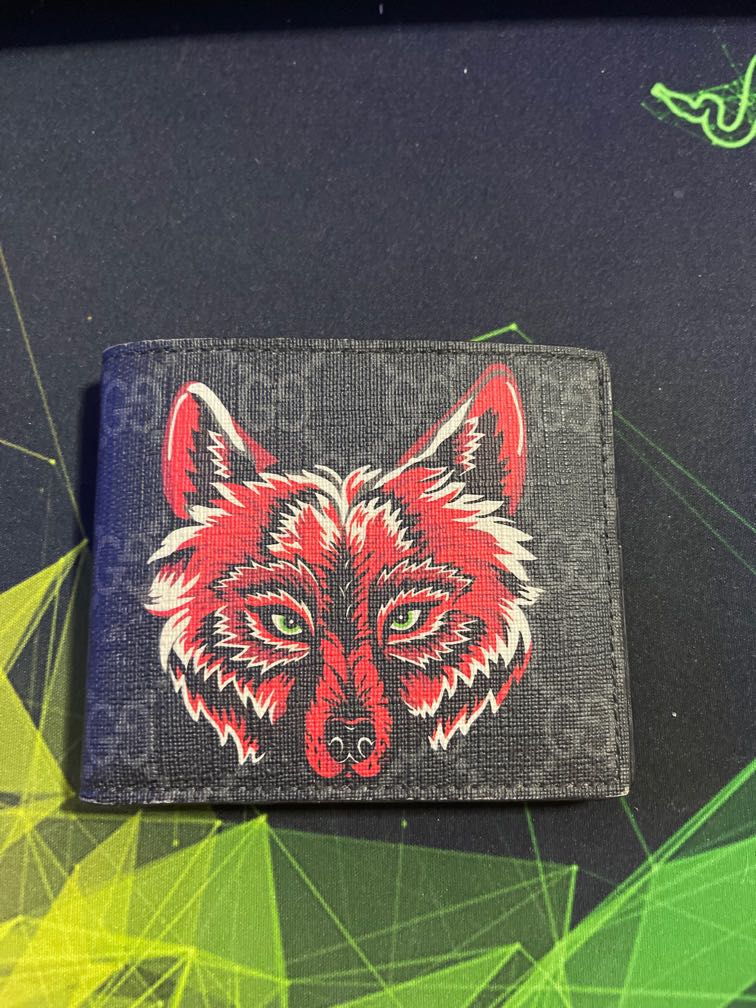 Gucci sales wolf print