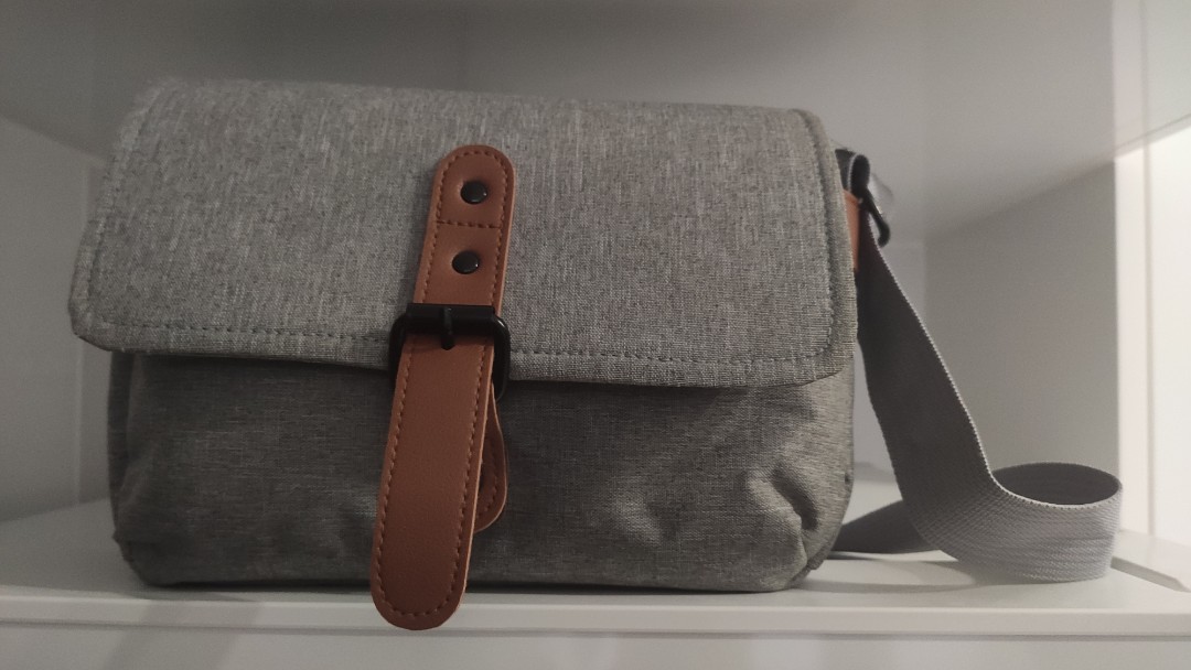 Hipster shop sling bag
