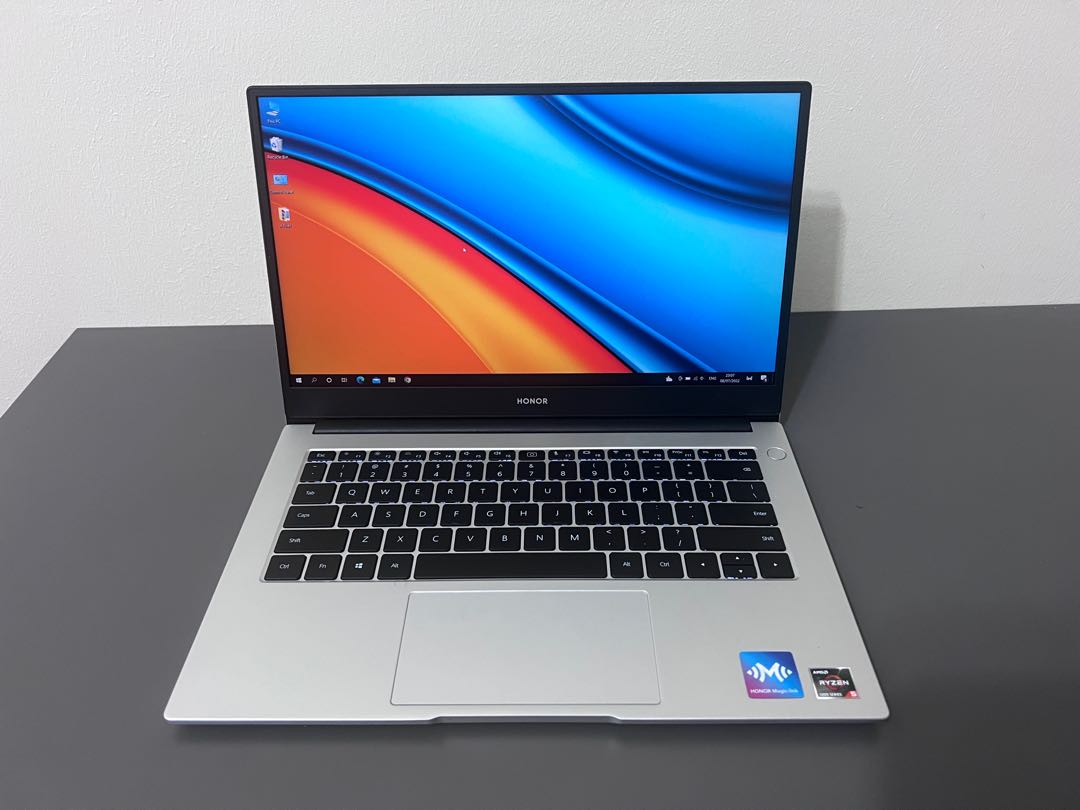 Honor MagicBook 14 (2022) AMD Ryzen 5 5500U, 8GB RAM 256GB SSD, Likenew