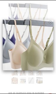 (Category: ) located in . Submitted by quickwardrobechange (Listing ID 1171331872, Image 1). Description: .