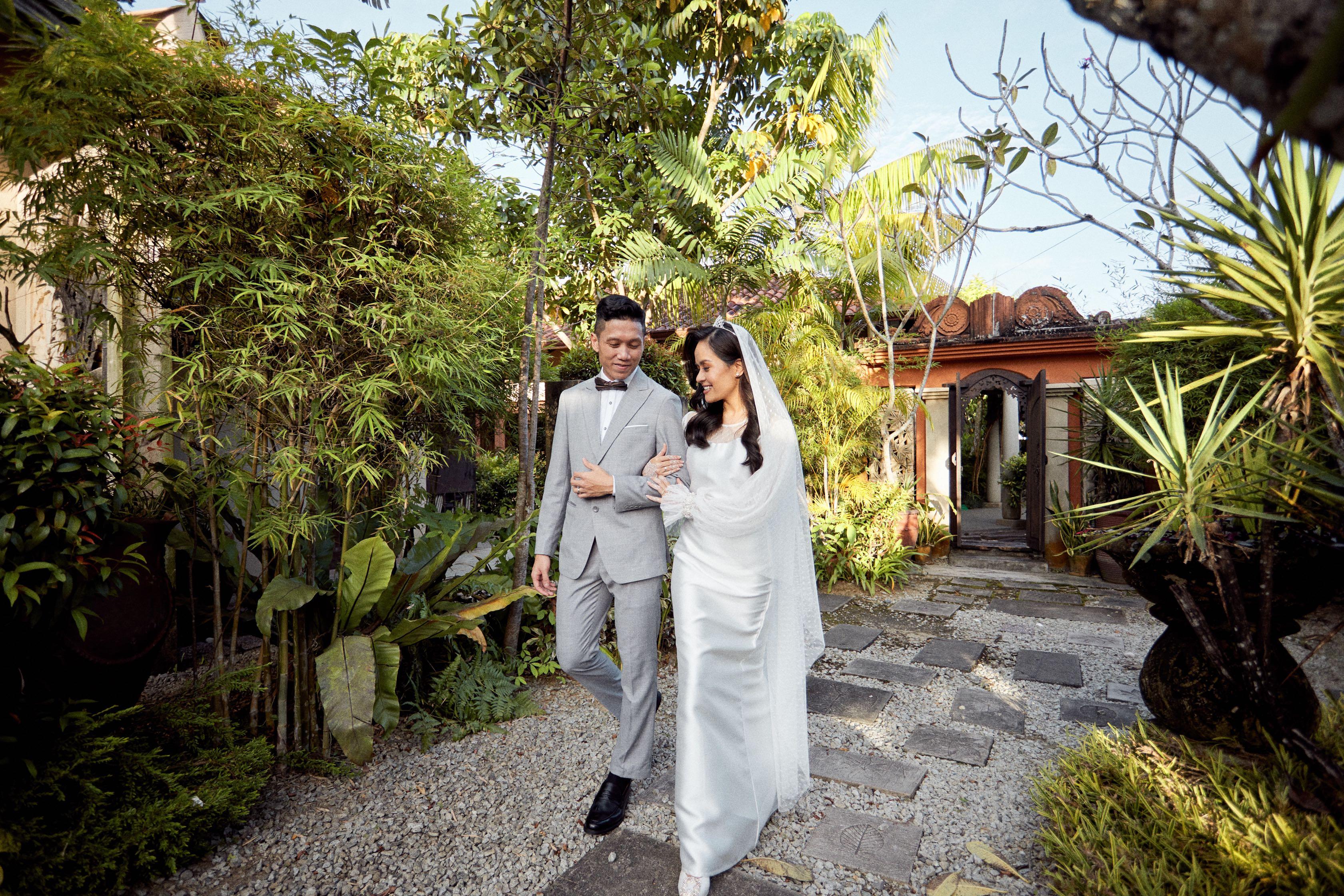 Jasmine Long Dress with veil by Teruntum Putih, Women's Fashion, Dresses & Sets, Dresses on