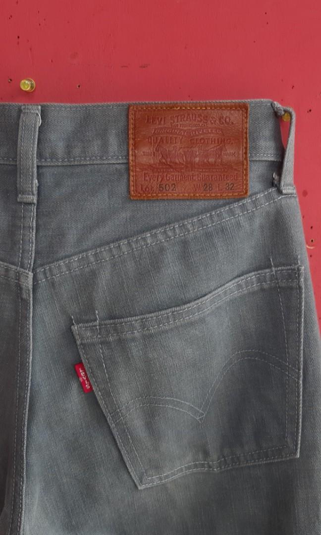 Levis lot 502, Fesyen Pria, Pakaian 