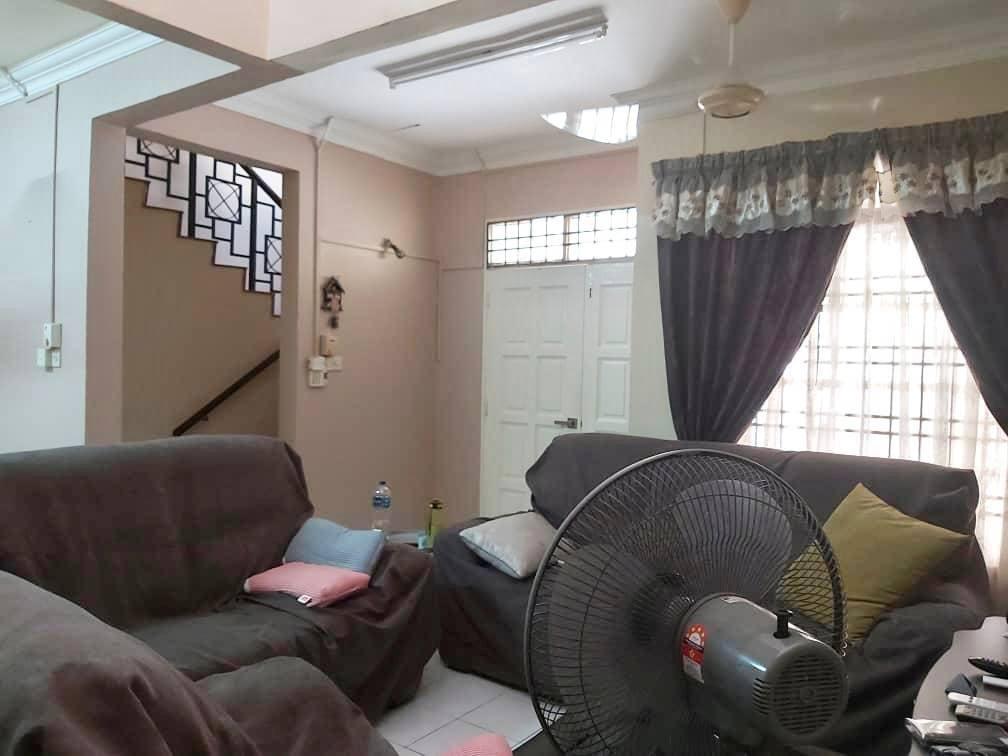 Limited Unit 1.5 Storey Jalan Gunung, Seri Alam, Masai, Property, For