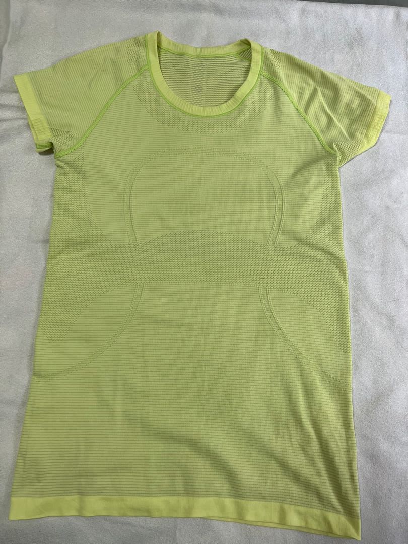 Lululemon Swiftly Tech Short-Sleeve Shirt 2.0, Lip Gloss, US10, Women's  Fashion, Activewear on Carousell