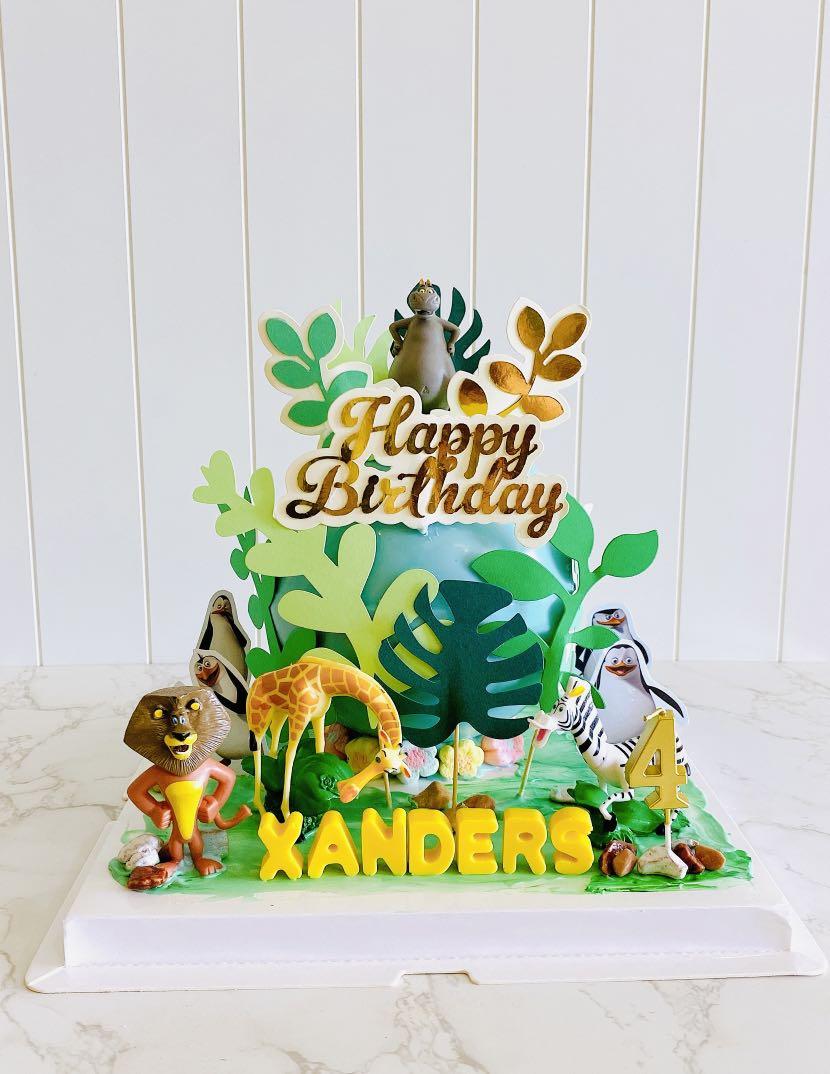 Madagascar / Animal themed knock knock /pinata cake, Food & Drinks ...