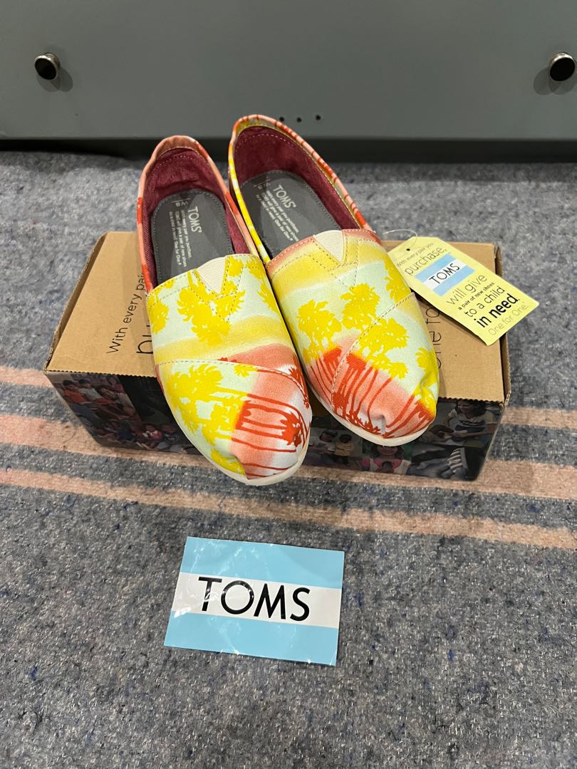 Orig Toms Women Classics Orange Palm Trees W8 24.5cm