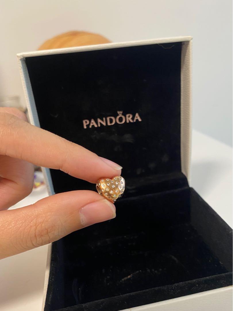 Pandora Rose Gold Heart Charm (Category: Charms) located in Taguig. Submitted by anmit (Listing ID 1171352745, Image 1). Description: Retails at ₱4,500+ No box 100% Original Bought from Glorietta Makati.