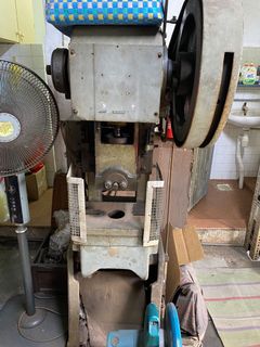 (Category: ) located in . Submitted by QuirkyChic (Listing ID 1171270959, Image 1). Description: .