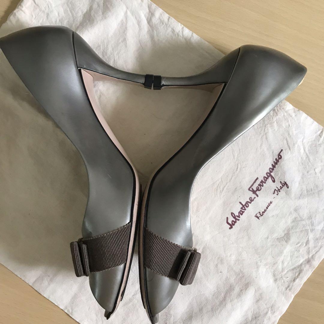Salvatore Ferragamo heels, Women's Fashion, Footwear, Heels on Carousell
