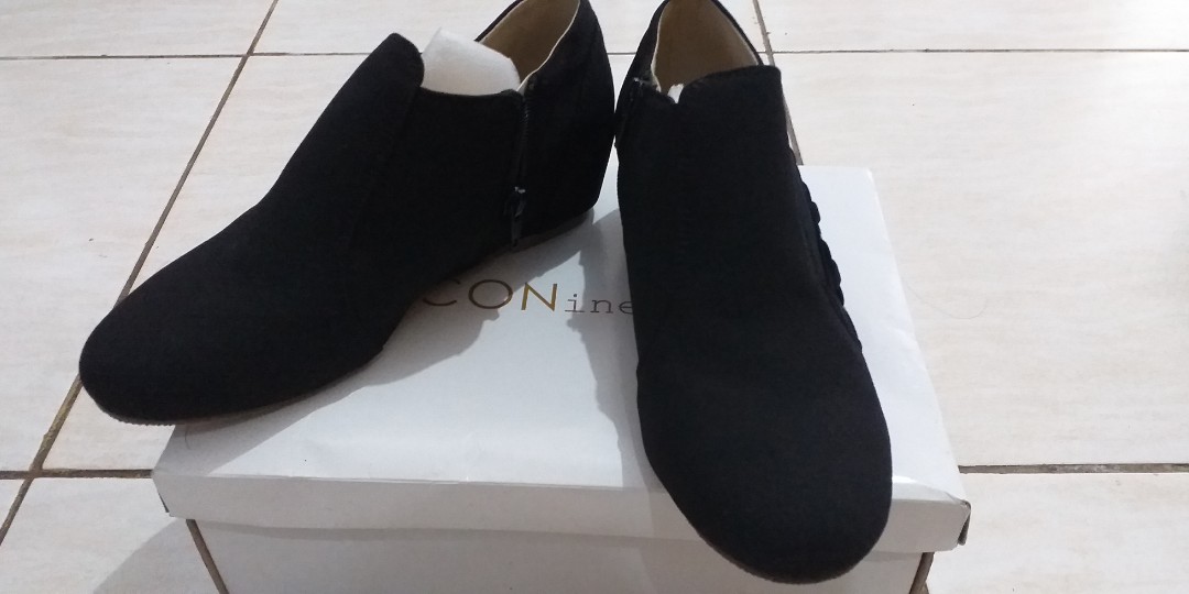Sepatu wedges boots suede