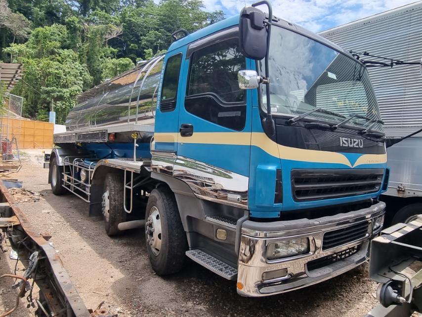 Stainless steel tanker 10kl (Category: Heavy Vehicles) located in Manila. Submitted by samansubic (Listing ID 1171304708, Image 1). Description: 8 wheelers 2022 model new from japan class A+ unit moliye Need trucks?? Heavy Equipments?? We provide all Quality and low prices guarantee!!! Cash or bank financing Dump Trucks/Dropside 6/8/10/12 wheelers Dropside with Crane Wing Van 6/8/10/12 wheelers Close van/Aluminum Van/Refrigerated Van Mixer Truck/