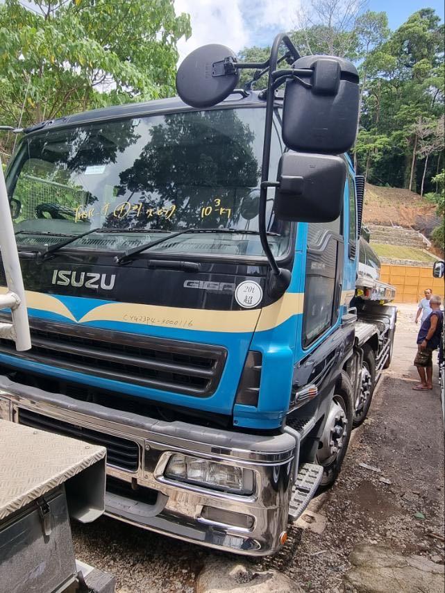 Stainless steel tanker 10kl (Category: Heavy Vehicles) located in Manila. Submitted by samansubic (Listing ID 1171304708, Image 2). Description: 8 wheelers 2022 model new from japan class A+ unit moliye Need trucks?? Heavy Equipments?? We provide all Quality and low prices guarantee!!! Cash or bank financing Dump Trucks/Dropside 6/8/10/12 wheelers Dropside with Crane Wing Van 6/8/10/12 wheelers Close van/Aluminum Van/Refrigerated Van Mixer Truck/