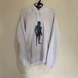 UNIQLO X STARWARS WHITE HOODIE