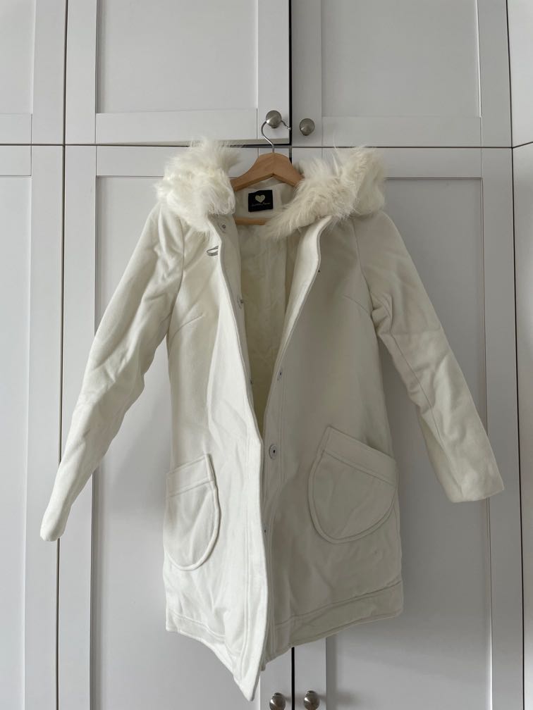 White discount fur hood